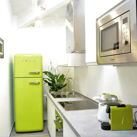 Apartamento Elegant Luxury Flat Above 